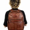 Mochila unisex de piel rustica - Imagen 8