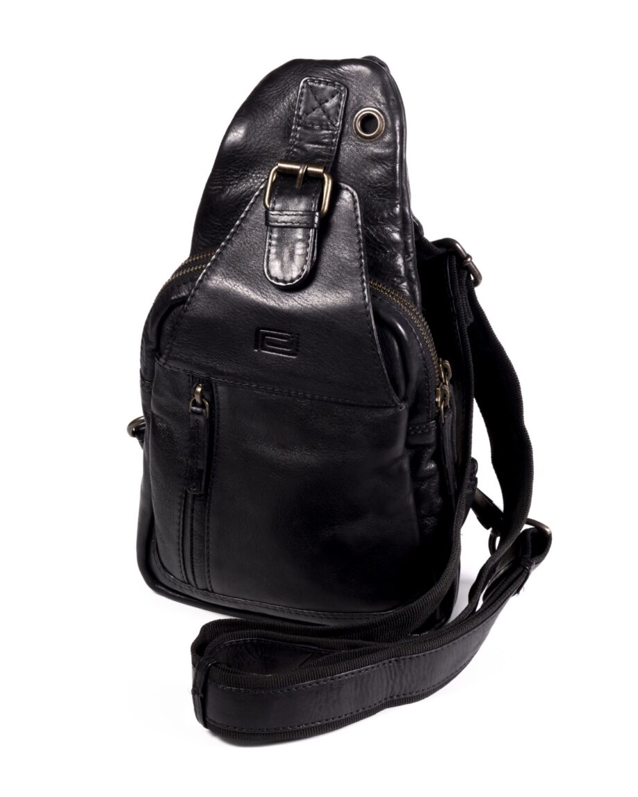 Mochila de piel con tira en bandolera