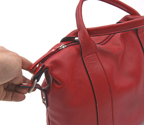 Bolso de piel con asa de mano. - Imagen 2