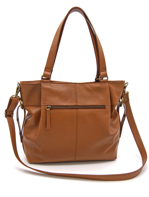 Bolso de piel con adornos laterales. - Imagen 2