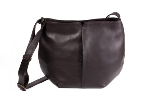Bolso de piel con tira regulable. - Imagen 10