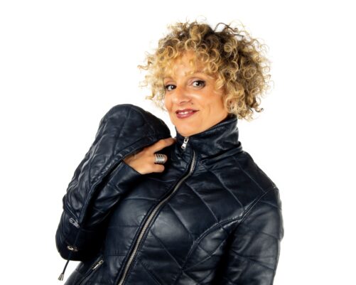 Chaqueta de piel con capucha JUDY - Imagen 9