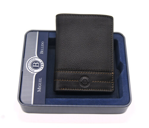 Cartera de piel grabada. - Imagen 5