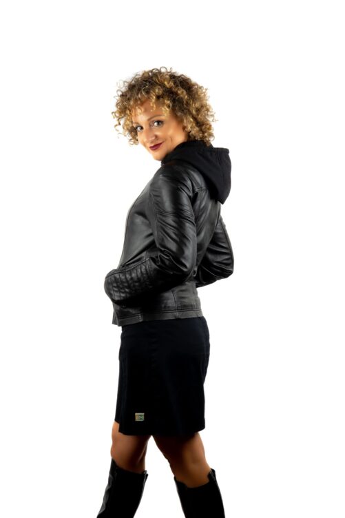 Chaqueta de piel, EVIL