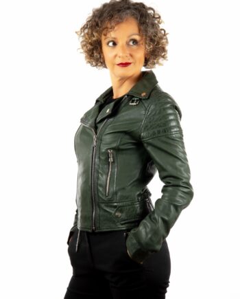 Biker de piel, SASHA