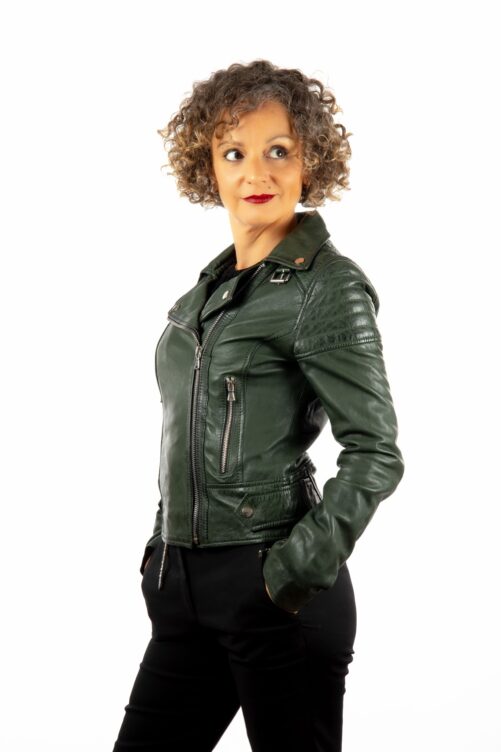 Biker de piel, SASHA
