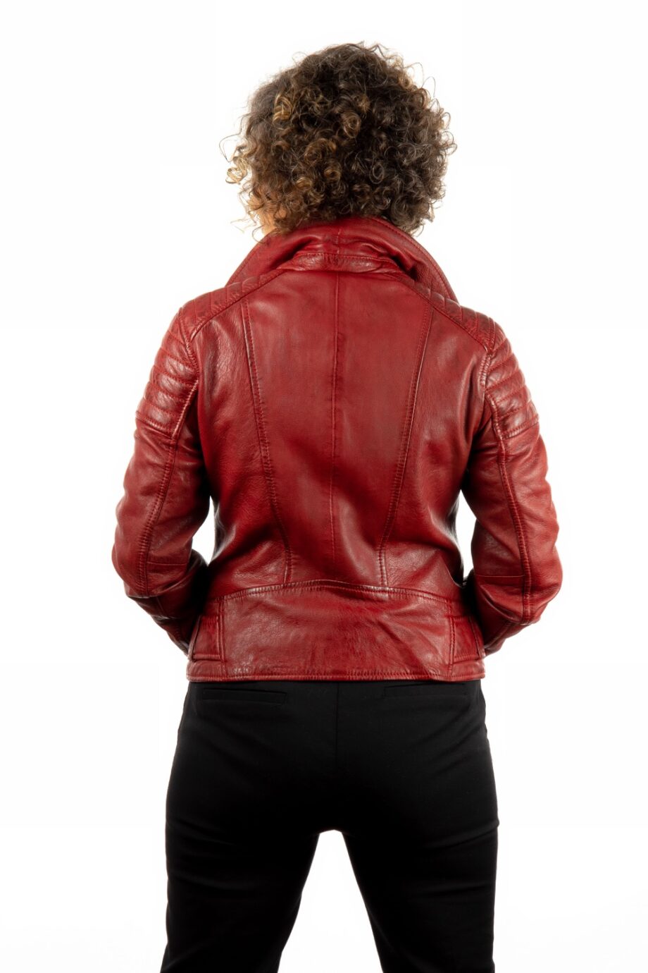 Biker de piel, SASHA