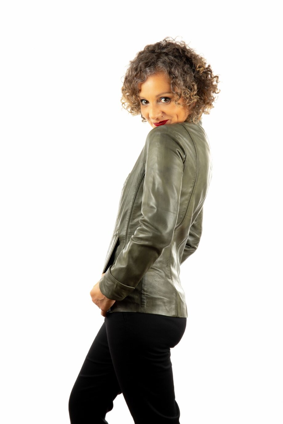 Chaqueta de piel, ONA