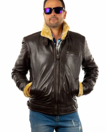 Chaqueta de piel, IVAN