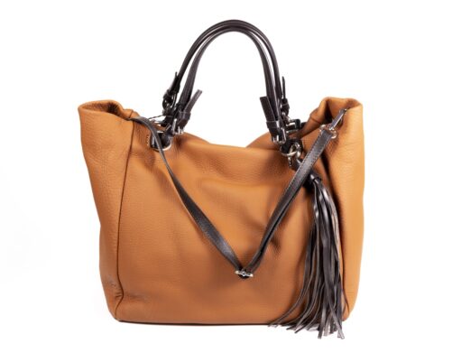 Bolso de amplio de piel.