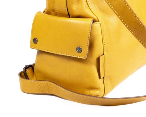 Bolso de piel con bolsillos. - Imagen 5