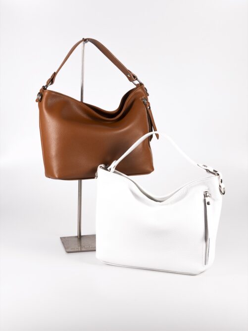 Bolso de piel.