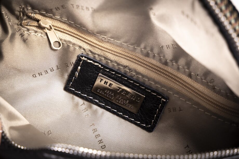 Bolso / riñonera de piel.