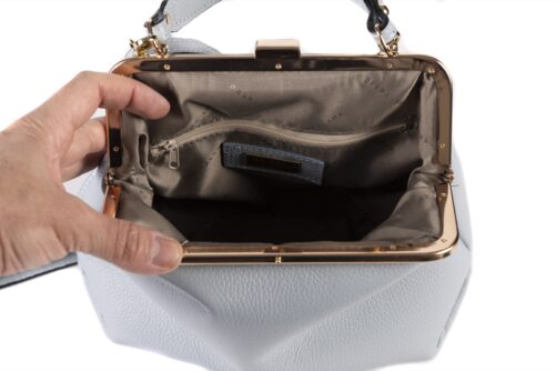 Bolso de piel. - Imagen 5