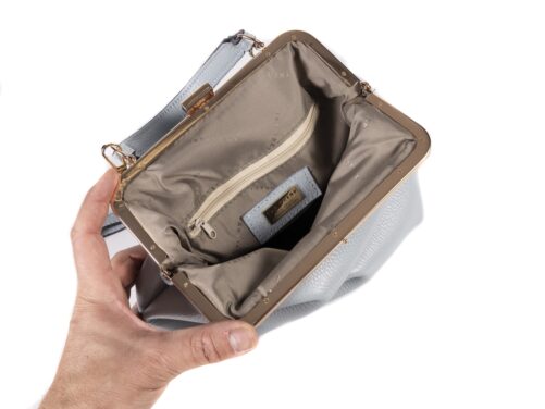 Bolso de piel. - Imagen 3