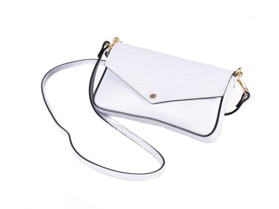 Bolso de piel.
