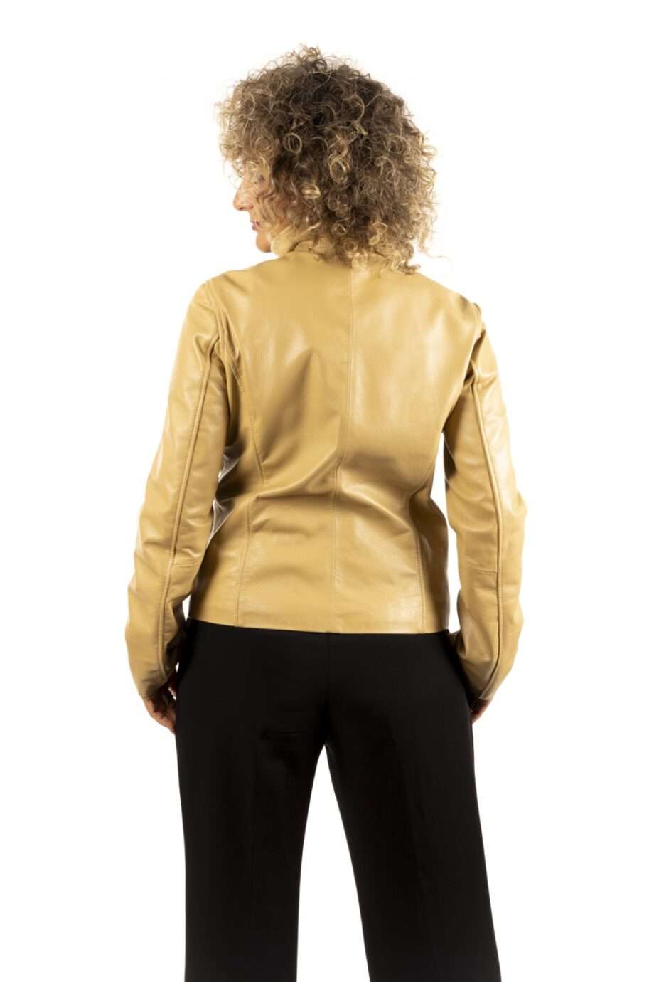 CHAQUETA DE PIEL OLA