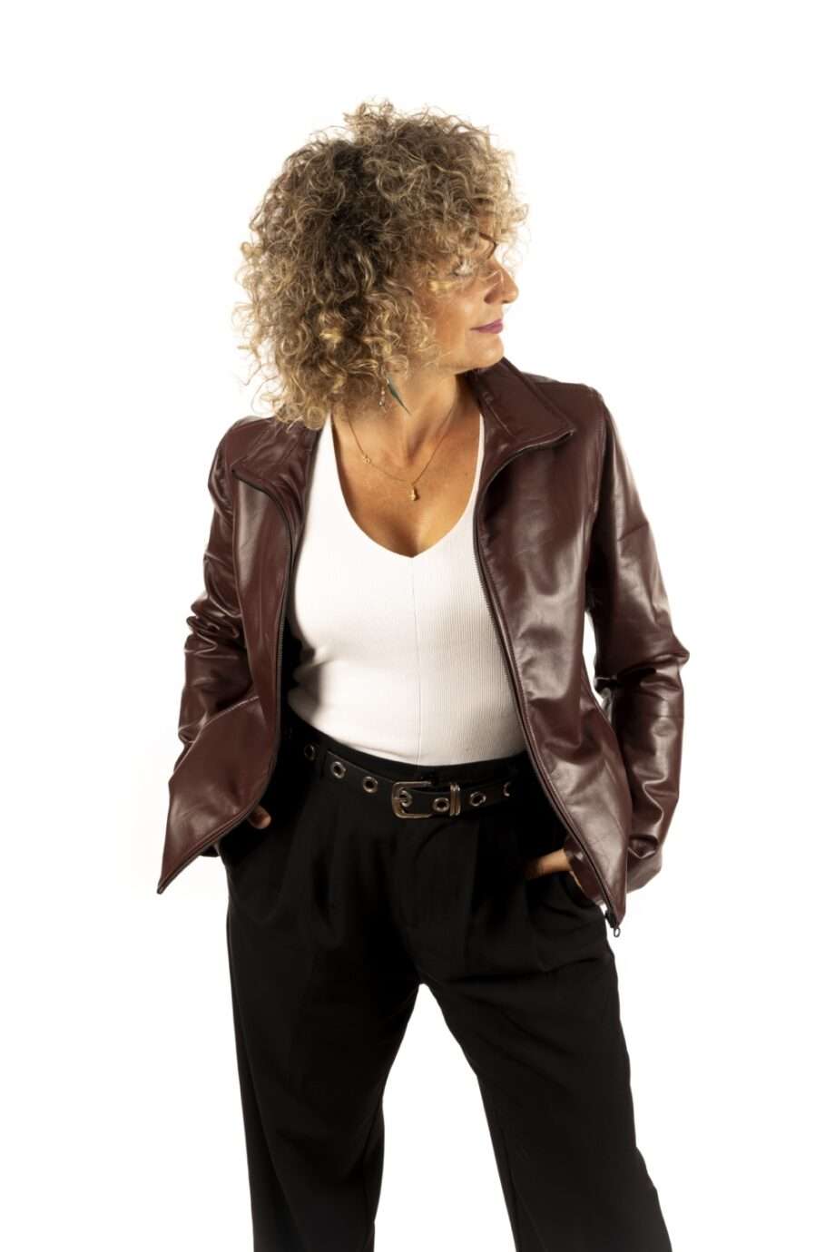CHAQUETA DE PIEL OLA