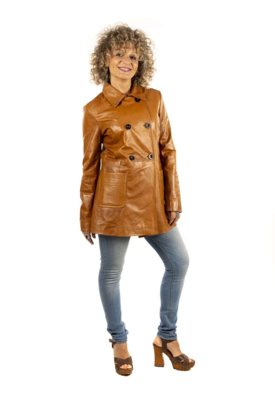 LEVITA DE PIEL BRIGITTE