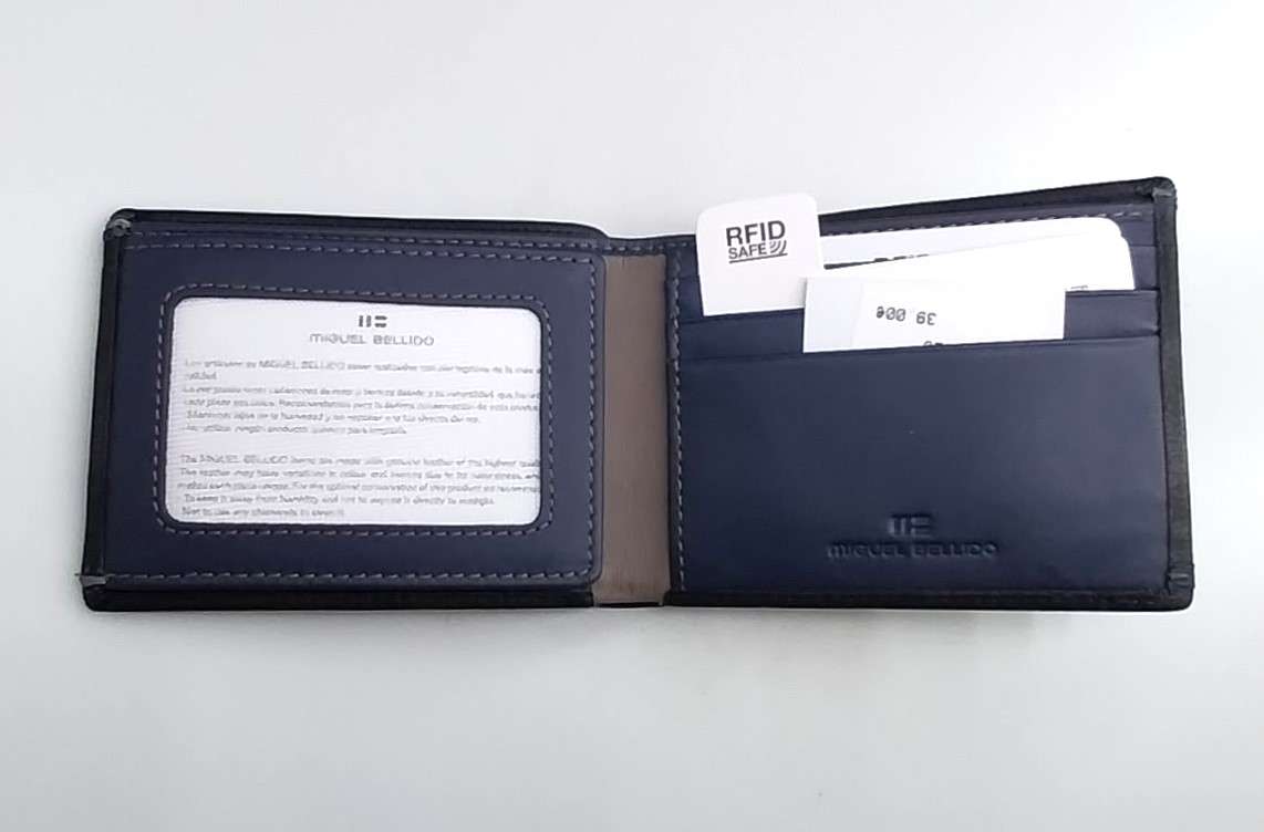 Billetera de piel vacuna para hombre con interior multicolor